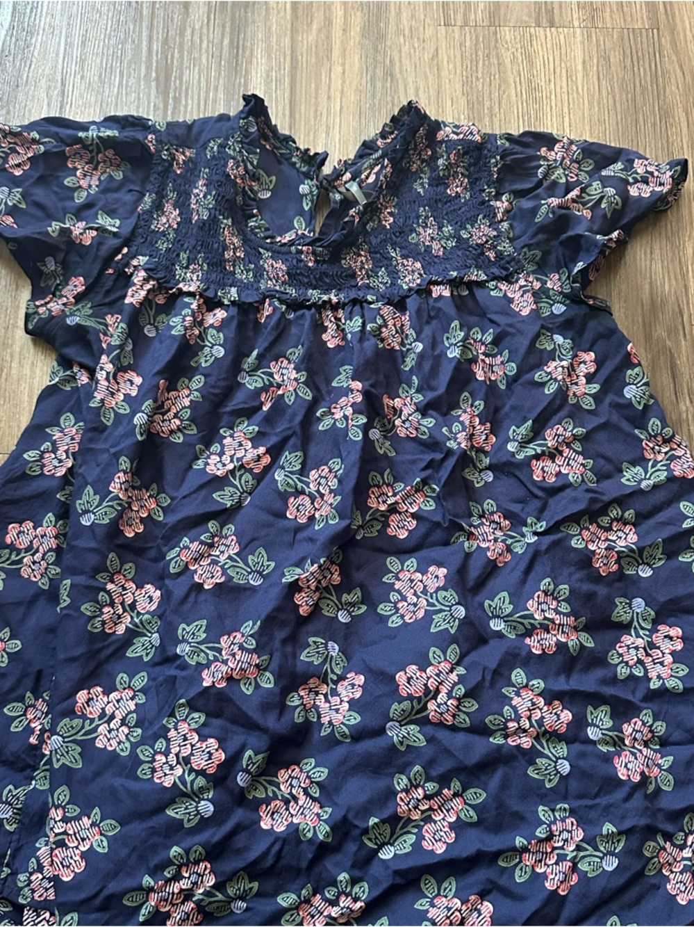 Anthropologie Darcy Smocked Sleep Top in Navy Blue Floral Lightweight pj. - Picture 3 of 5